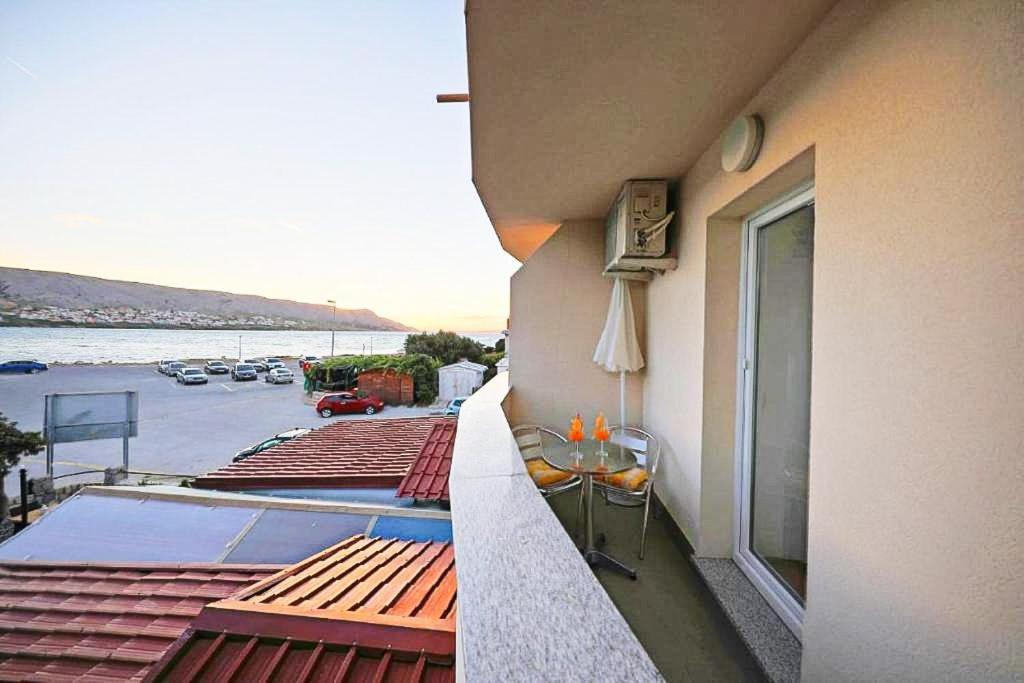 Apartmani "Jadran" Pag Town Exteriör bild