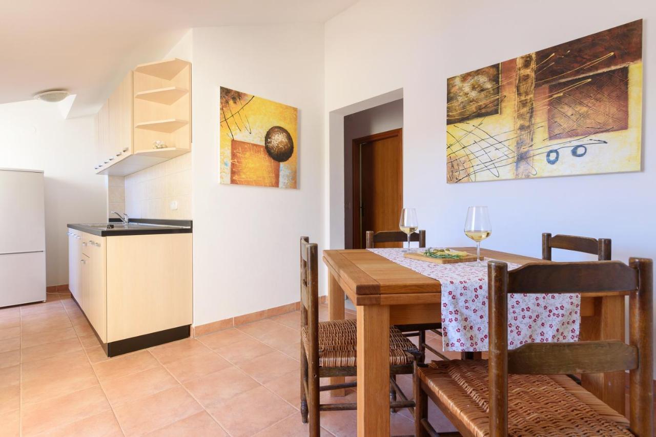Apartmani "Jadran" Pag Town Exteriör bild