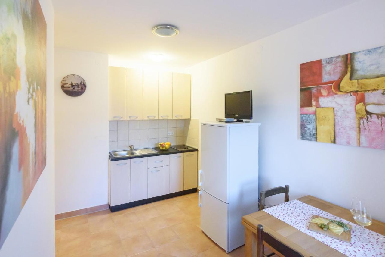 Apartmani "Jadran" Pag Town Exteriör bild