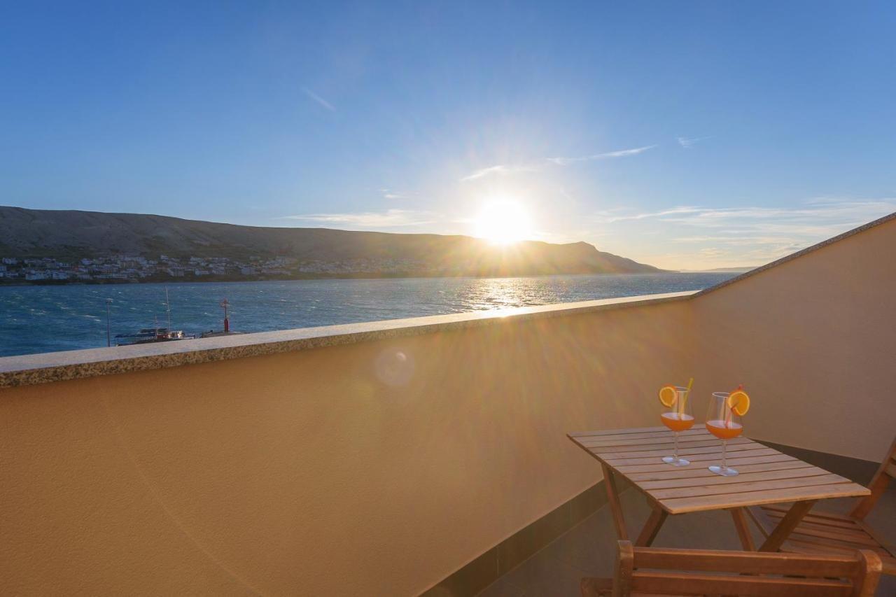 Apartmani "Jadran" Pag Town Exteriör bild