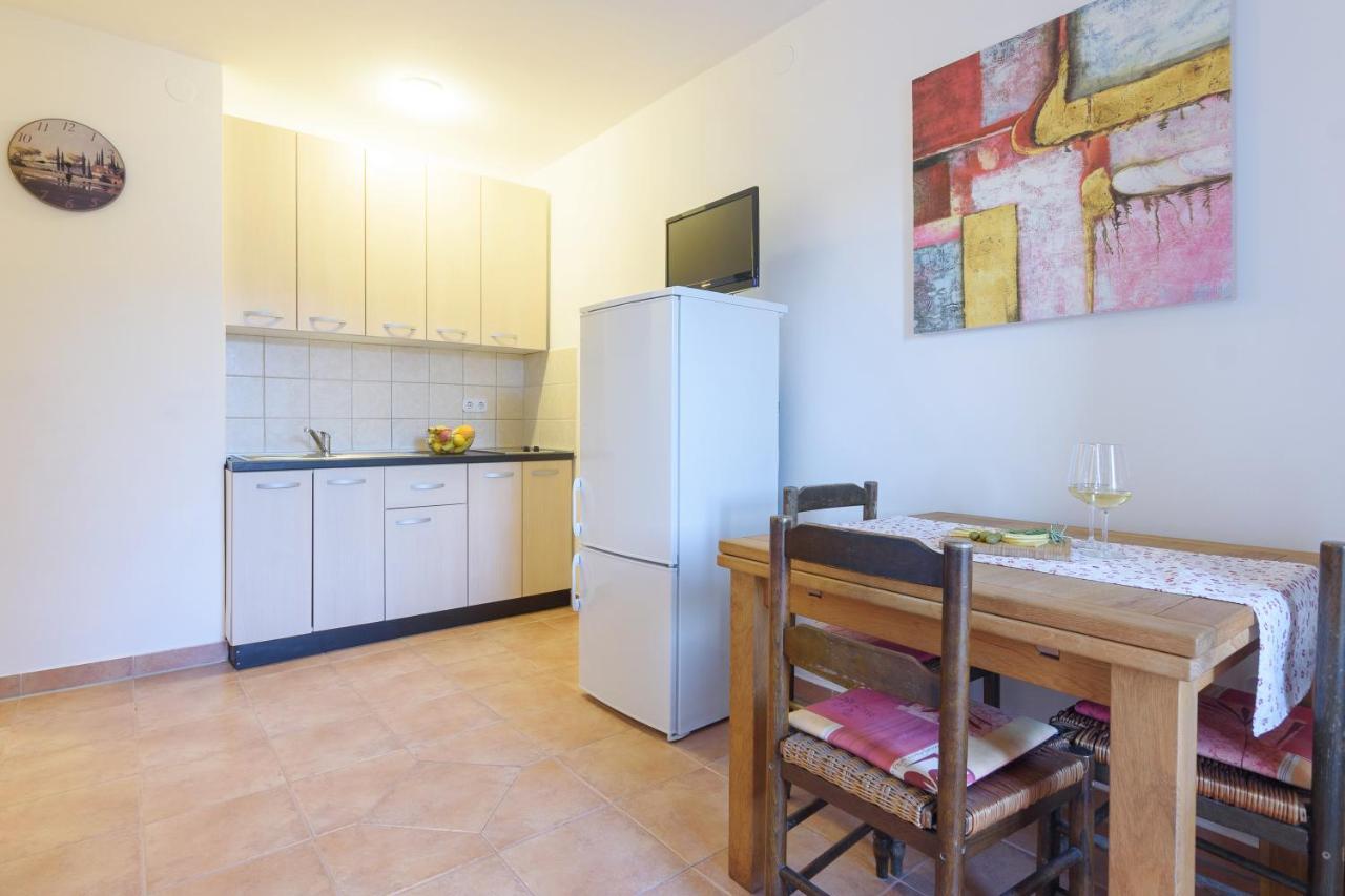 Apartmani "Jadran" Pag Town Exteriör bild